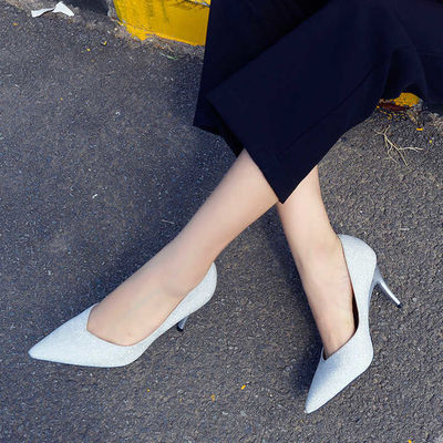 Nueva colección de viento de hadas coreana transparente gruesa palabra cuadrada cabeza plegable tacones altos zapatillas de verano para mujeres zapatos de boda