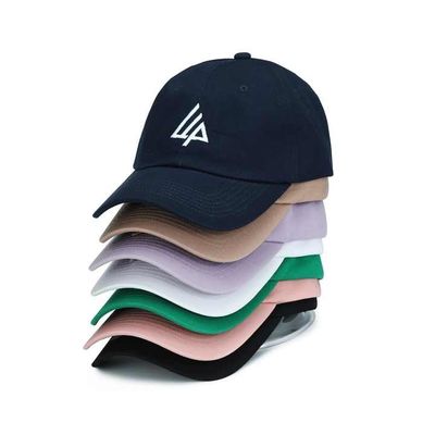 Luxury 6 Panel Negro Blanco de algodón no estructurado Béisbol Papá Sombreros Sombreros Deportivos Plain Con Logotipo de bordado personalizado para hombres Mujeres