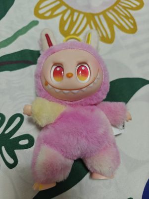 Caja de exhibición de muñecos y juguetes de moda Organizador de muñecas a prueba de polvo LABUBU rotable