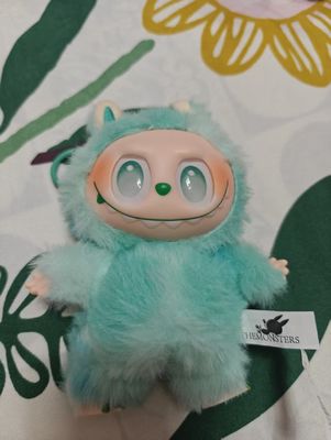 POP MART LABUBU V2 Tener un conjunto de macarrones de PVC Vinyl serie de cara latido del corazón de moda de peluche figura de juguete caja ciega