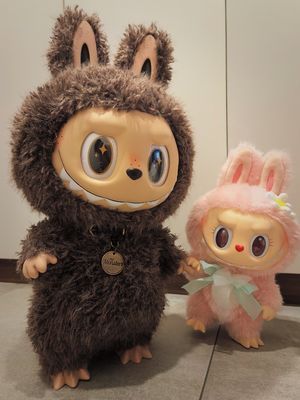 POP MART LABUBU V2 Tener un conjunto de macarrones de PVC Vinyl serie de cara latido del corazón de moda de peluche figura de juguete caja ciega